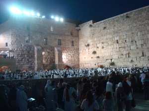 The Western Wall, Yom Kippur